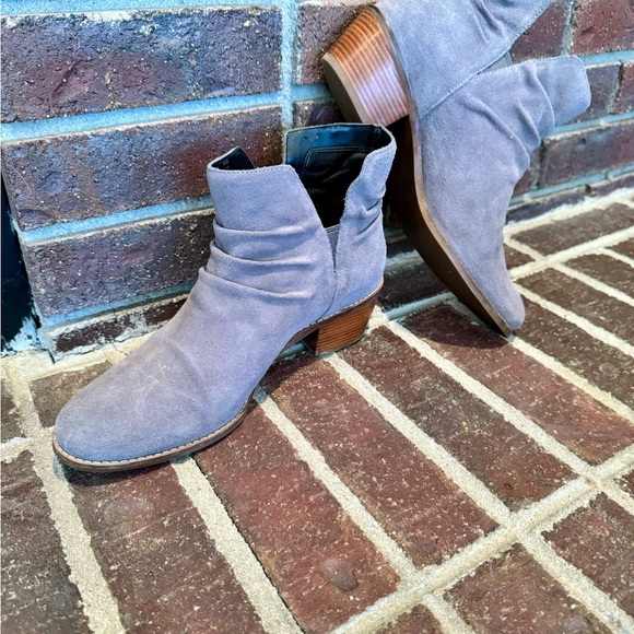 Cole Haan Grey Suede Ankle Boots Size 8.5. - Picture 6 of 8
